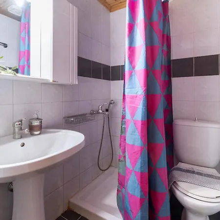 Apartament Apostolos 5 *